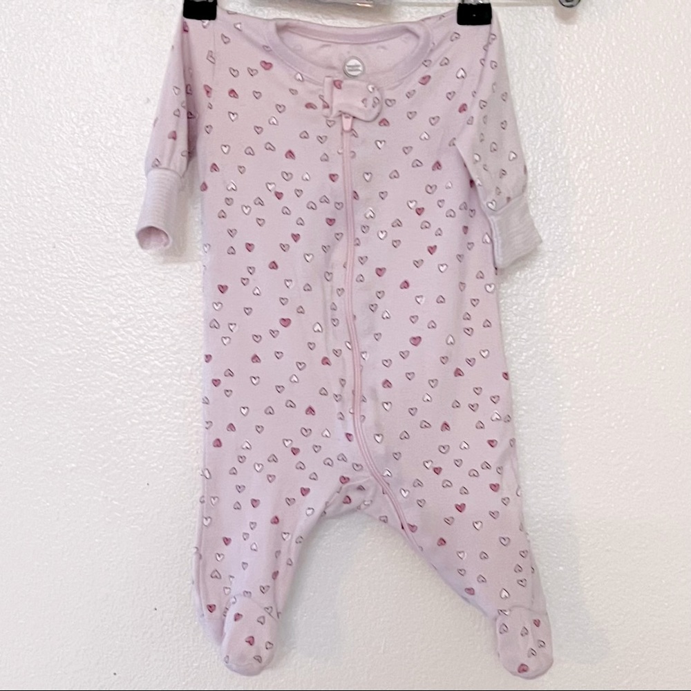 Wonder Nation- Sleeper, pink w/hearts, long sleeves/zipper/collar snap, size NB